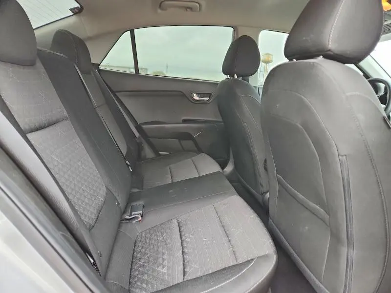 2023 KIA RIO LX  