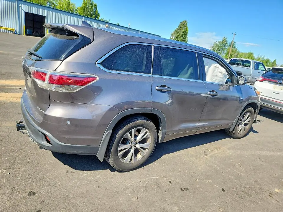 2014 TOYOTA HIGHLANDER XLE  
