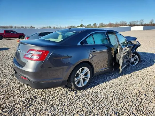 2016 FORD TAURUS SE  