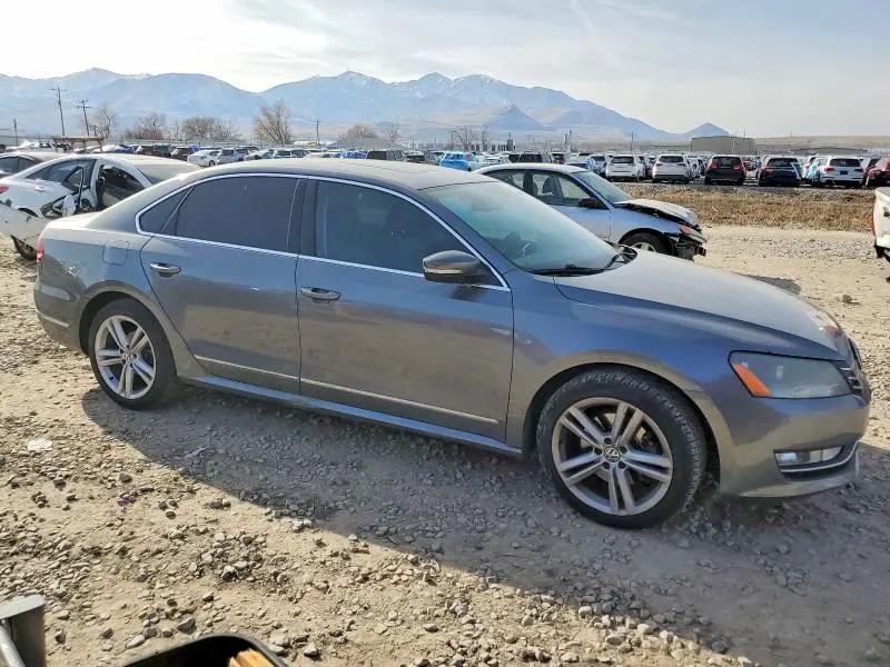 2013 VOLKSWAGEN PASSAT SEL  