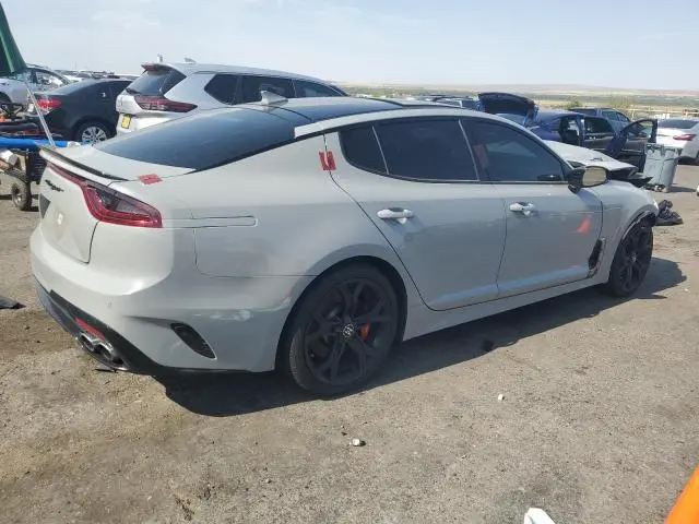 2019 KIA STINGER GT2  