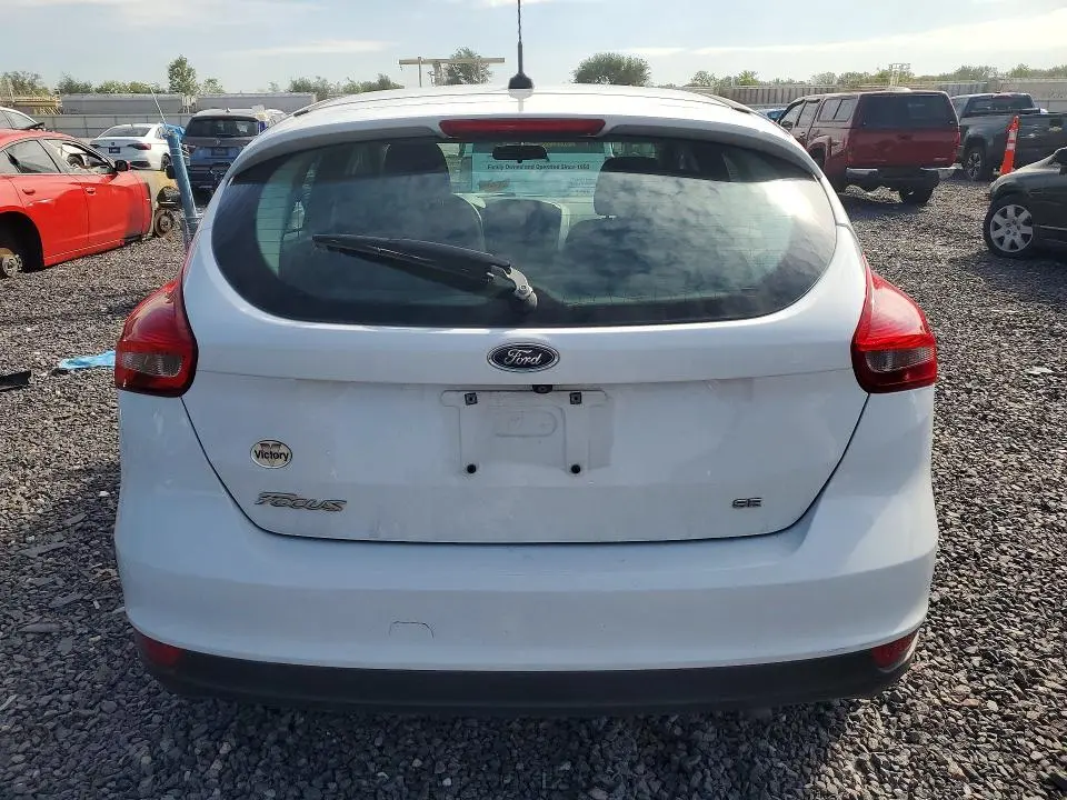 2018 FORD FOCUS SE  