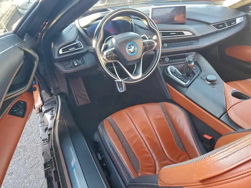 2019 BMW I8   