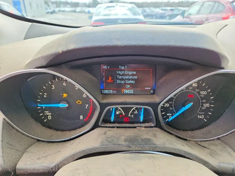 2017 FORD ESCAPE SE  