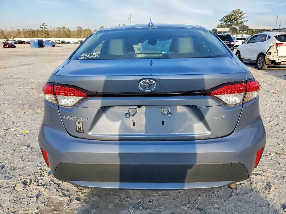 2022 TOYOTA COROLLA LE  