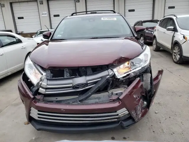 2017 TOYOTA HIGHLANDER LE  
