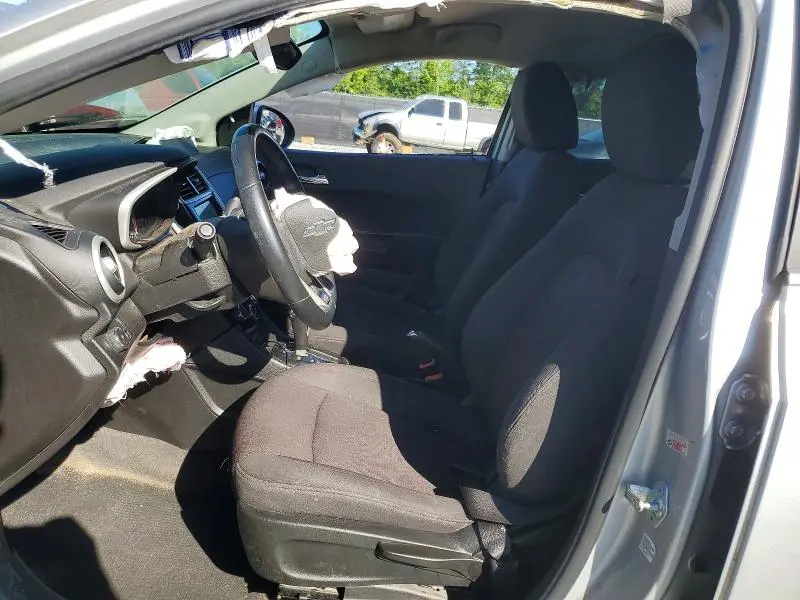 2019 CHEVROLET SONIC LT  
