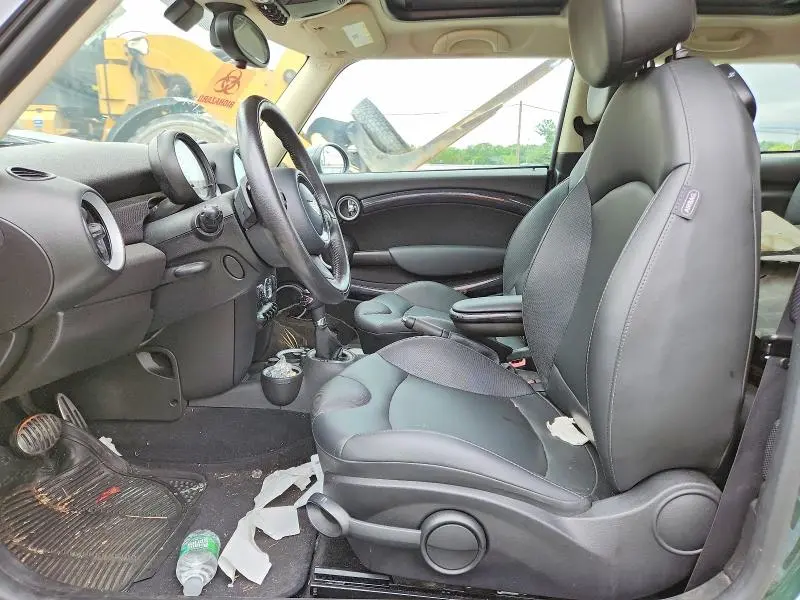2013 MINI COOPER S  