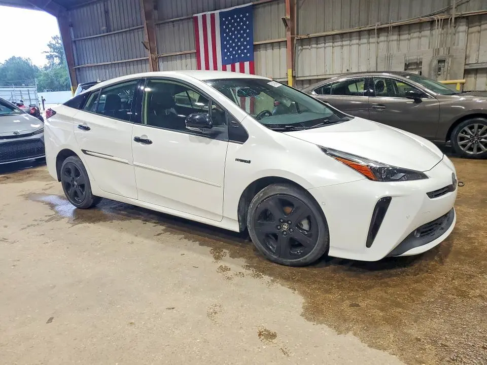 2022 TOYOTA PRIUS   