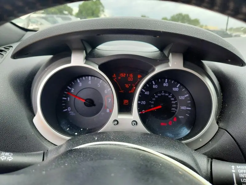 2013 NISSAN JUKE S  