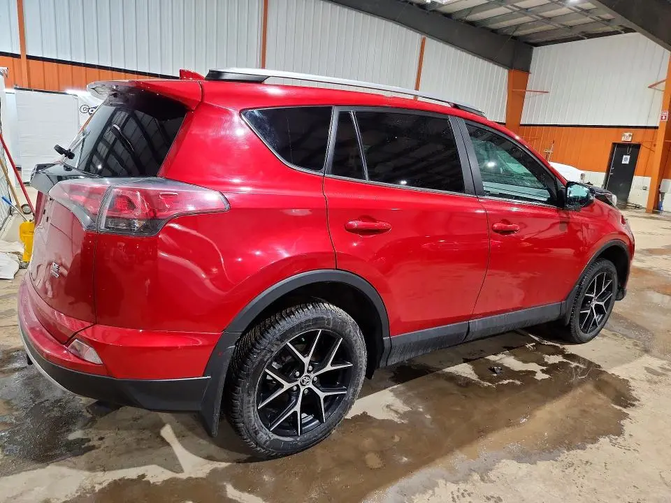 2017 TOYOTA RAV4 SE  