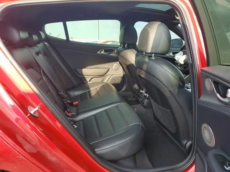 2018 KIA STINGER GT2  