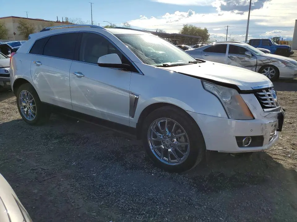 2015 CADILLAC SRX PERFORMANCE COLLECTION  