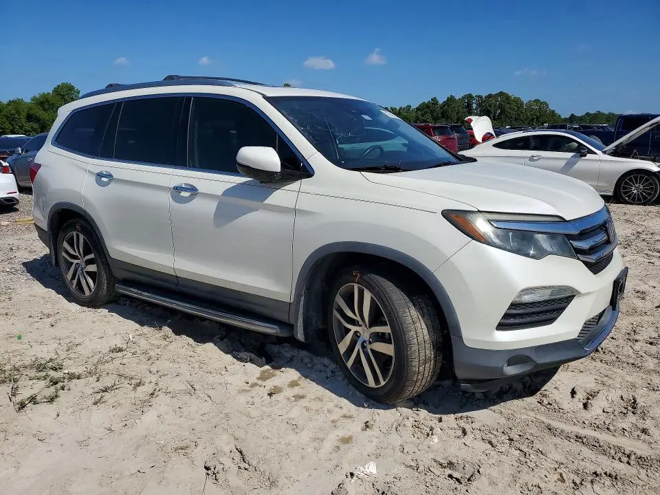 2017 HONDA PILOT ELITE  