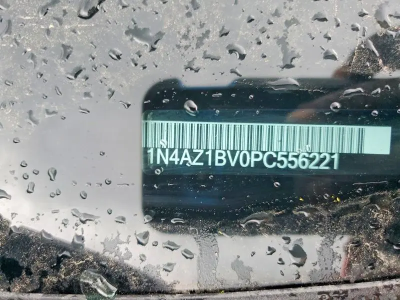 2023 NISSAN LEAF S  