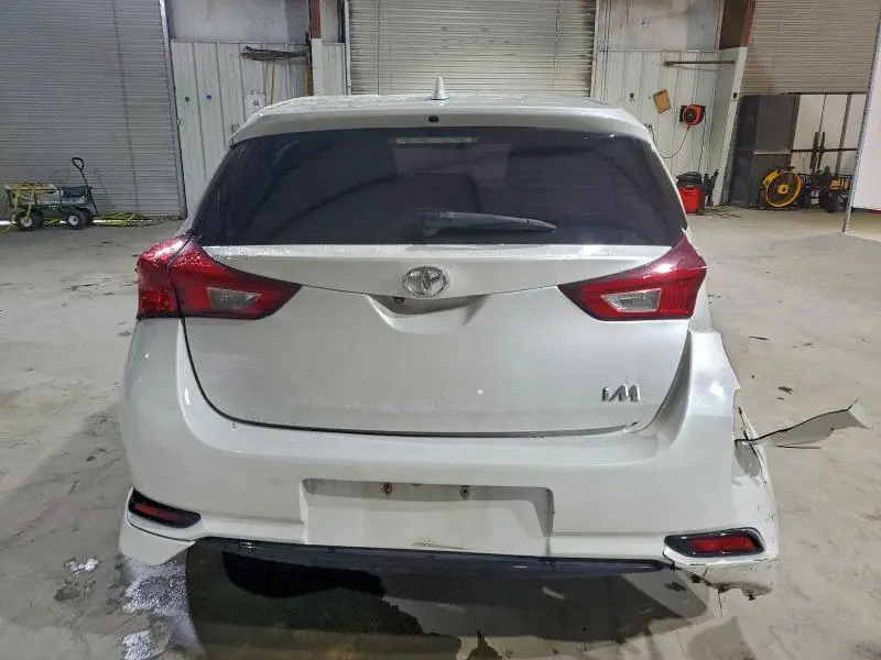 2017 TOYOTA COROLLA IM   