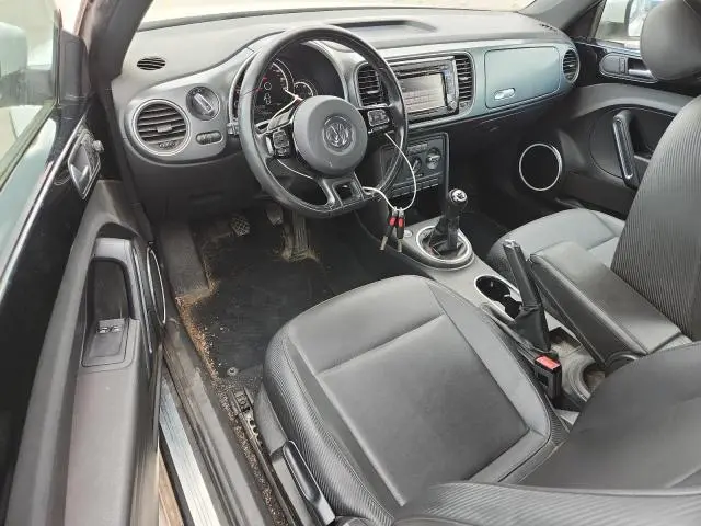 2013 VOLKSWAGEN BEETLE