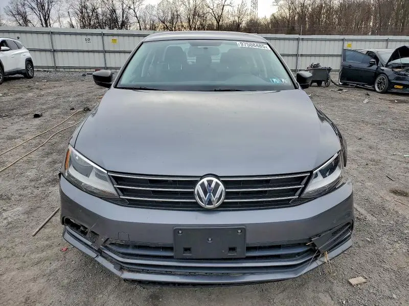 2016 VOLKSWAGEN JETTA SE  