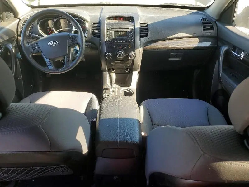 2012 KIA SORENTO BASE  