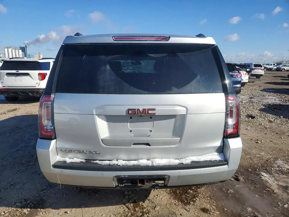 2016 GMC YUKON XL K1500 SLE  