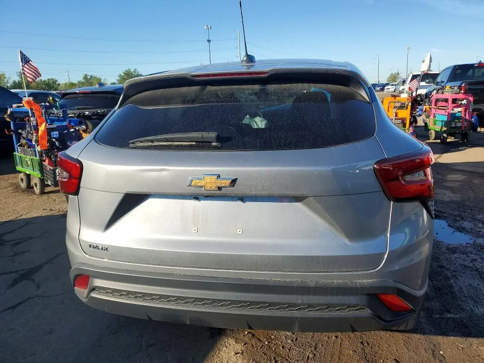 2024 CHEVROLET TRAX LS  