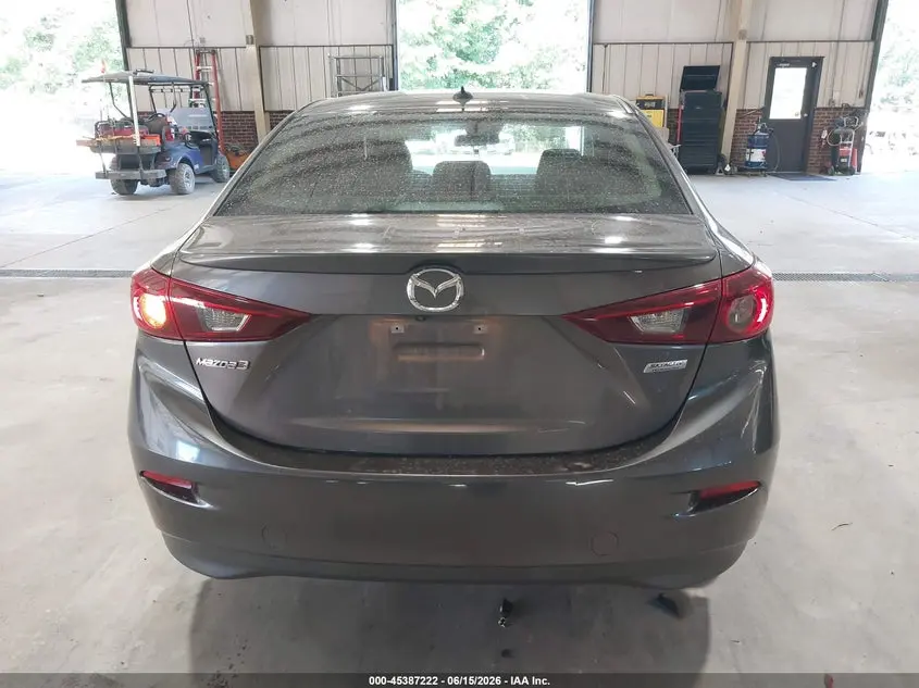 2018 MAZDA MAZDA3 TOURING