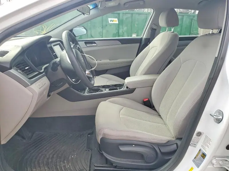 2018 HYUNDAI SONATA SE  