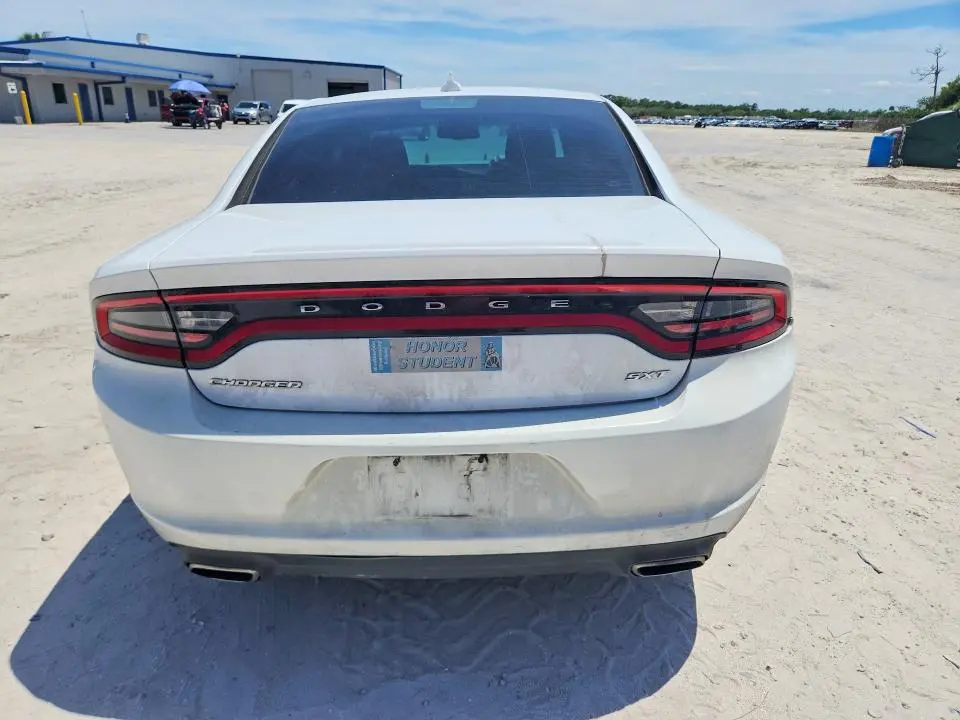 2017 DODGE CHARGER SXT  