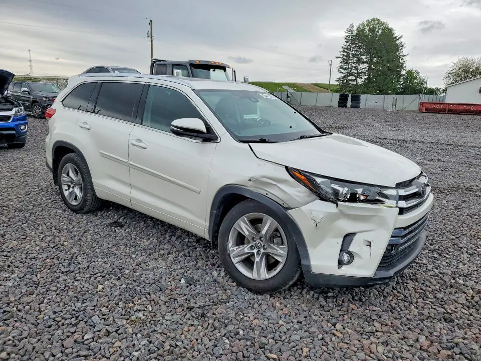 2019 TOYOTA HIGHLANDER LIMITED  
