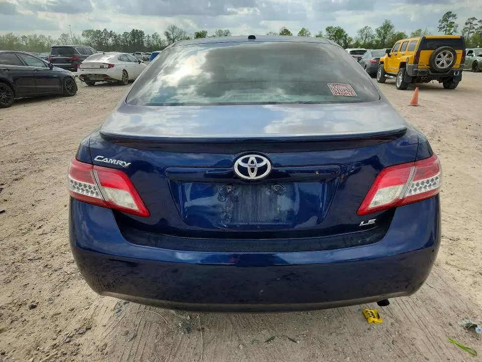 2010 TOYOTA CAMRY LE  