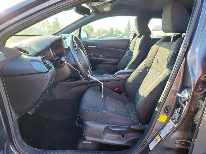 2018 TOYOTA C-HR XLE  