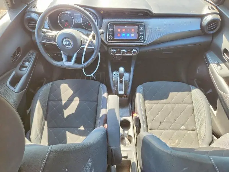 2020 NISSAN KICKS S  
