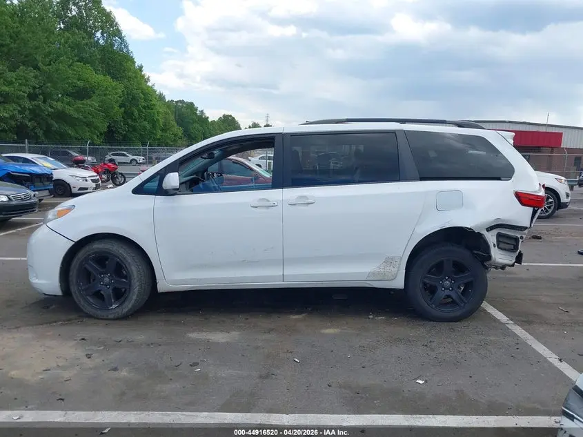 2015 TOYOTA SIENNA LE 8 PASSENGER