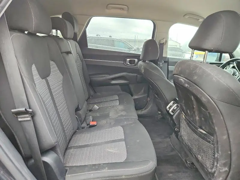 2021 KIA SORENTO LX  