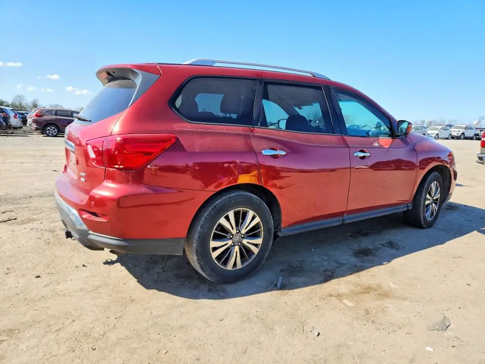 2017 NISSAN PATHFINDER SV  