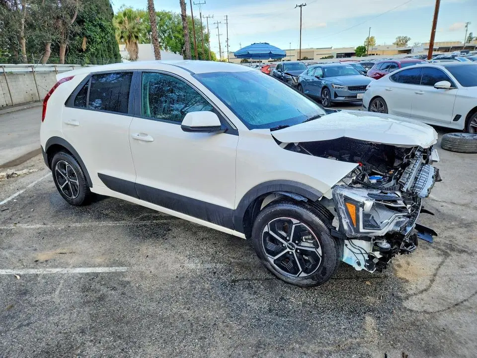 2026 KIA NIRO LX  