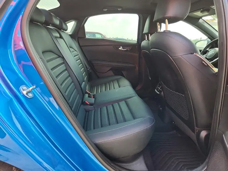 2023 KIA FORTE GT LINE  