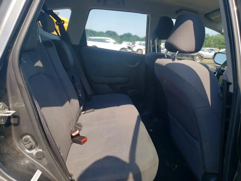 2011 HONDA FIT   