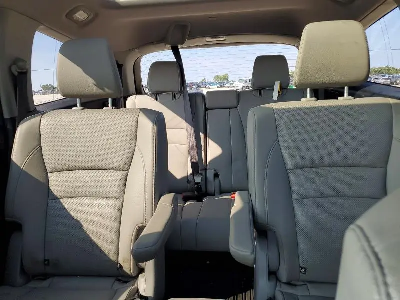 2016 HONDA PILOT ELITE  