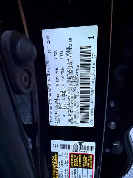 2020 TOYOTA TACOMA SR5  