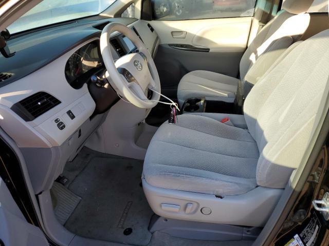 2014 TOYOTA SIENNA LE