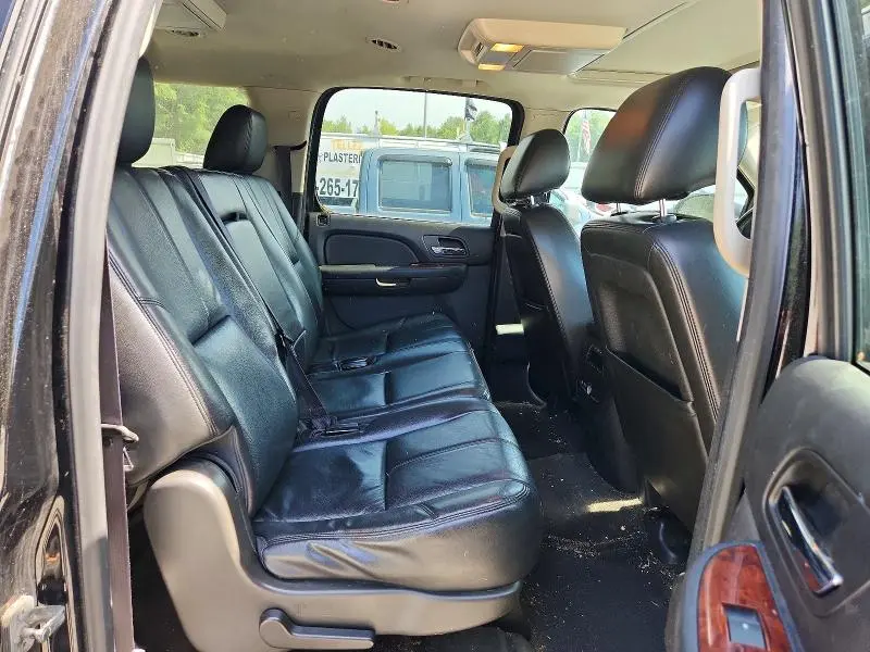2013 CHEVROLET SUBURBAN K1500 LT  