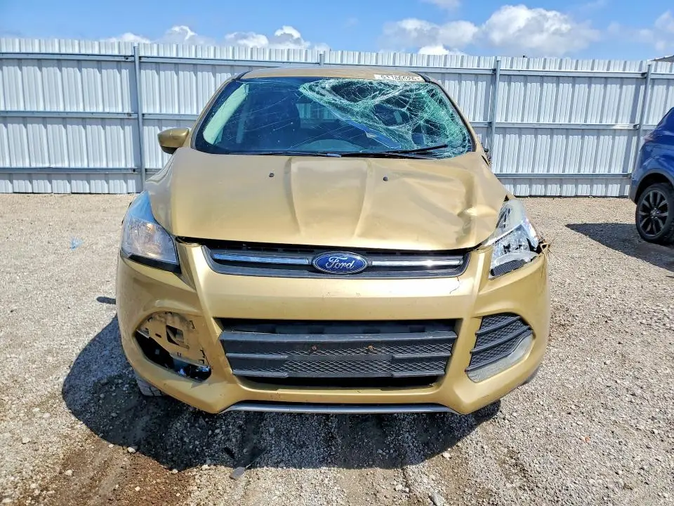 2015 FORD ESCAPE SE  