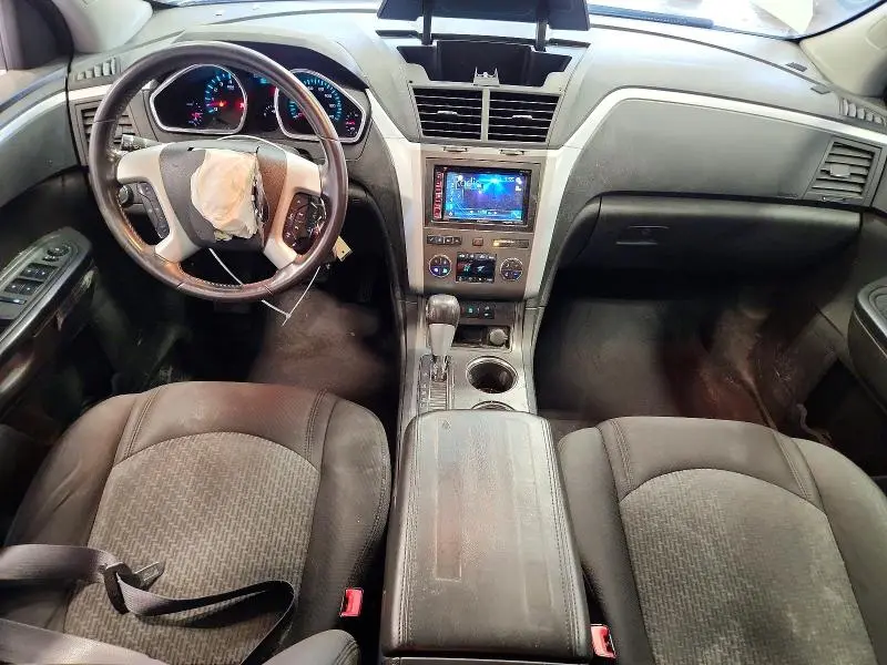 2010 CHEVROLET TRAVERSE LT  
