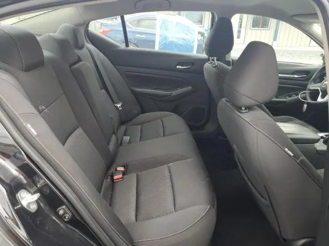 2022 NISSAN ALTIMA SV  