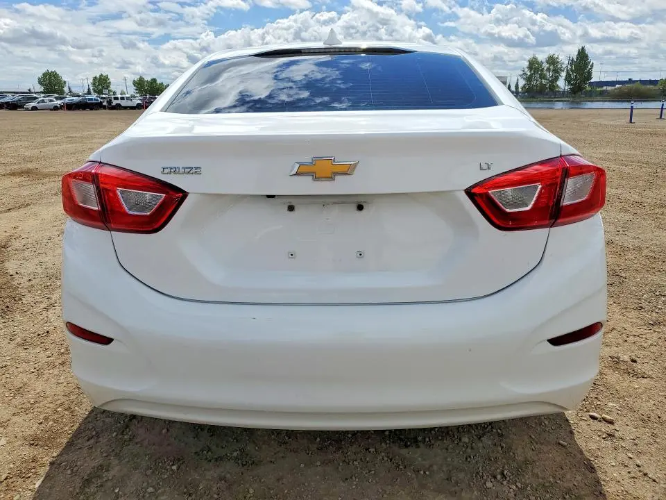 2019 CHEVROLET CRUZE LT  