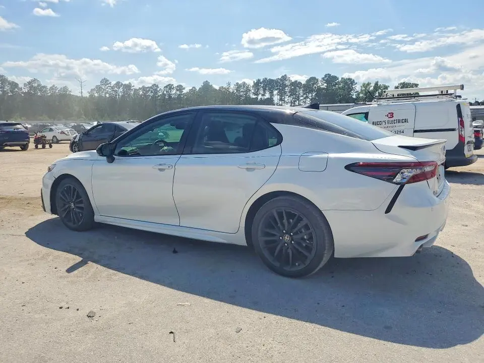 2022 TOYOTA CAMRY XSE  
