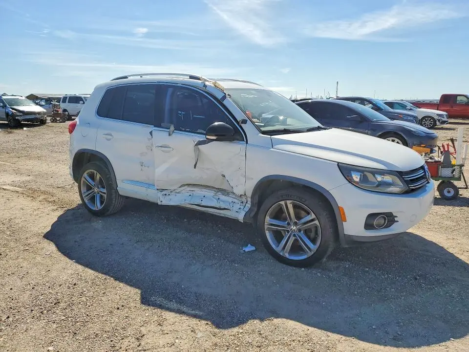 2017 VOLKSWAGEN TIGUAN SPORT  
