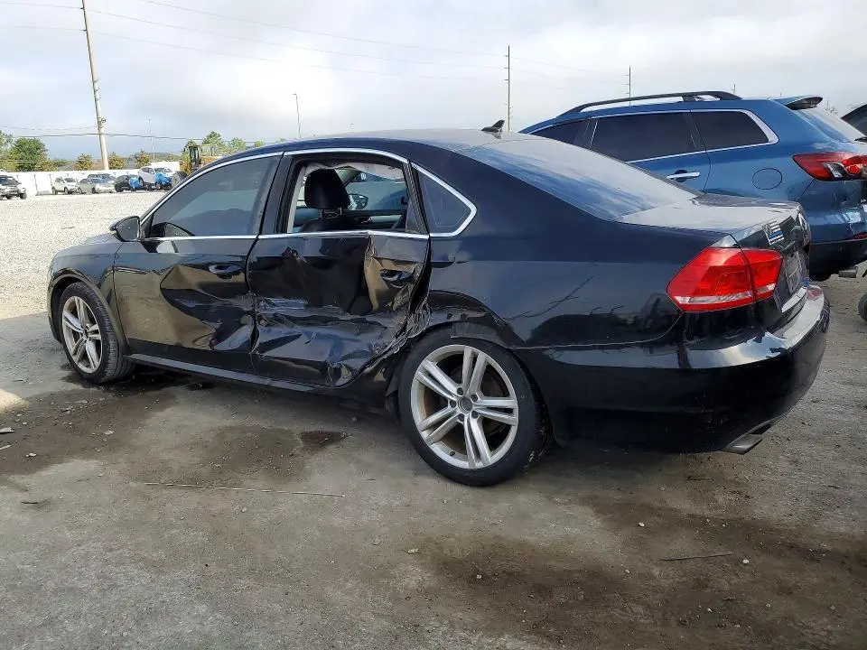 2012 VOLKSWAGEN PASSAT SE  