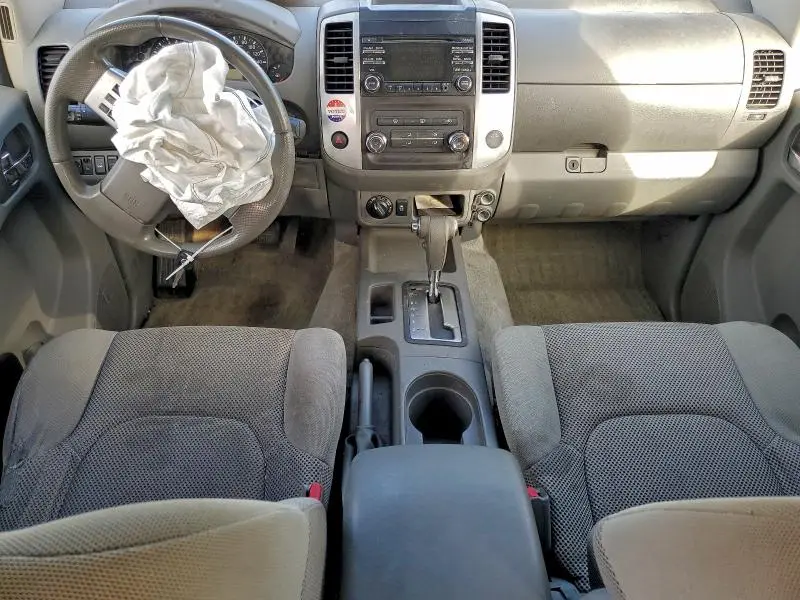 2013 NISSAN FRONTIER S  